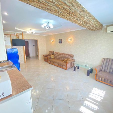 Ultra Central Double Room Appartment In Chişinau Exteriör bild